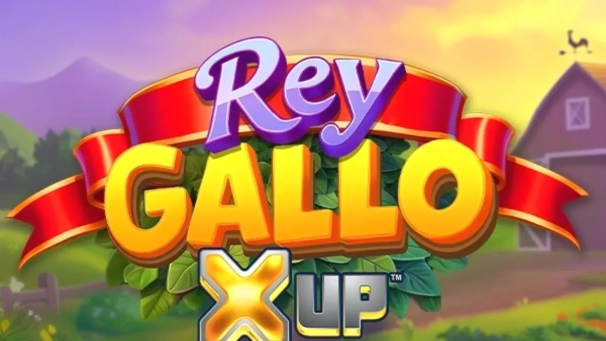 Tampilan visual slot Rey Gallo X UP dengan tema pertanian dan ayam jago